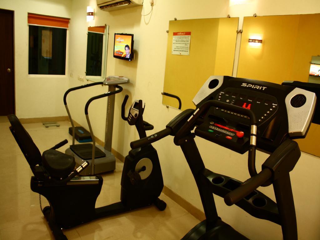East Delhi Hotell New Delhi Exteriör bild